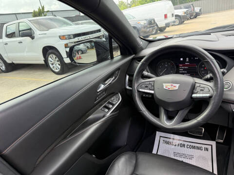 2022 Cadillac XT4 Sport