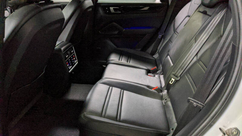 2020 Porsche Cayenne S