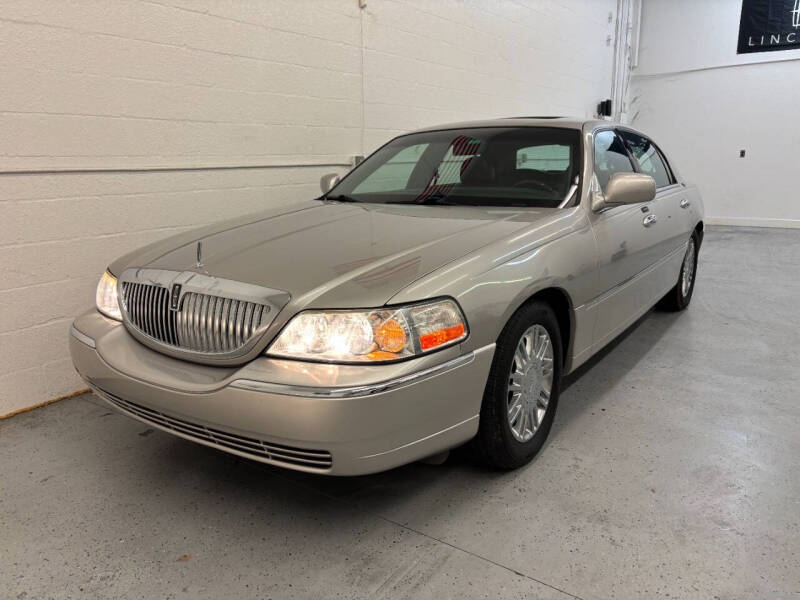 2006 Lincoln Town Car Signature Limited