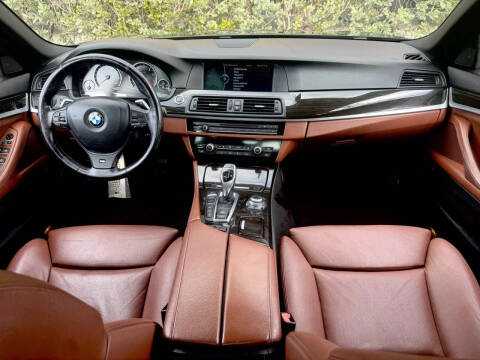 2012 BMW 5 Series 550i xDrive