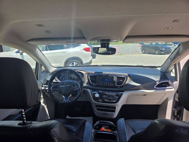 2019 Chrysler Pacifica Touring L