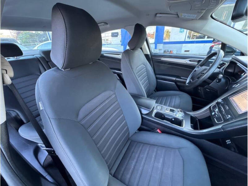 2019 Ford Fusion Hybrid SE