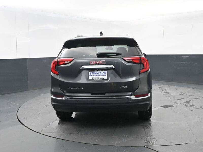 2021 GMC Terrain SLT