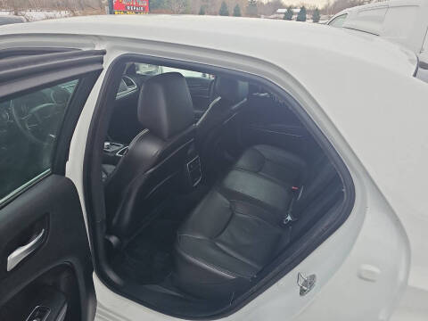 2016 Chrysler 300 Limited