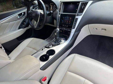 2021 Infiniti Q50 Luxe
