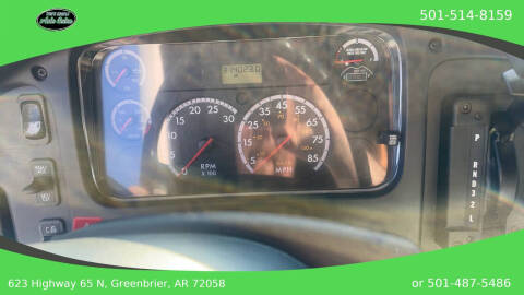 2012 Freightliner M2 106