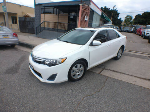 2014 Toyota Camry for sale at ARAX AUTO SALES in Tujunga CA