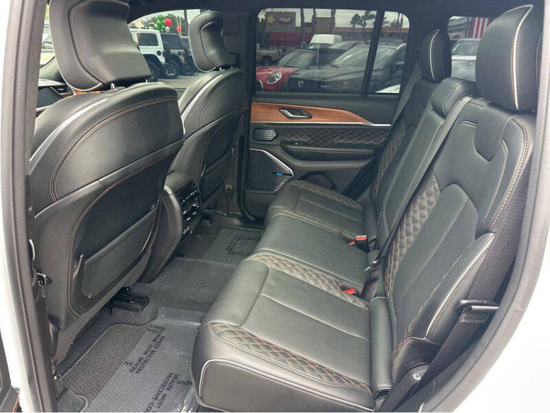 2022 Jeep Grand Cherokee Summit Reserve 4xe