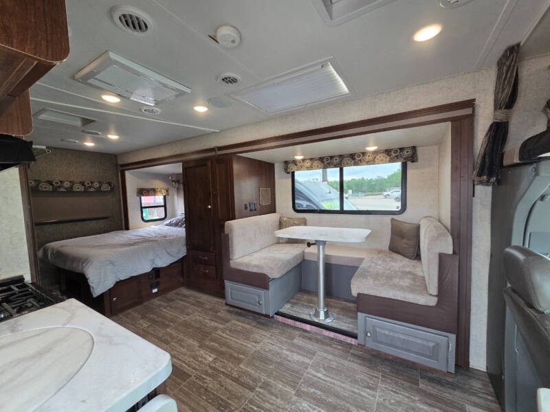 2017 Forest River Sunseeker