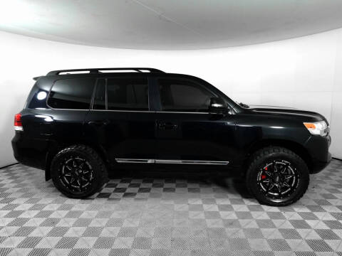 2017 Toyota Land Cruiser
