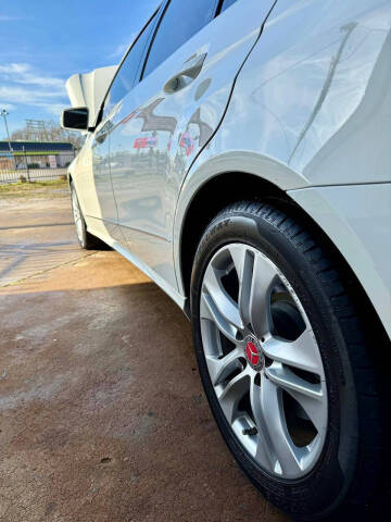 2011 Mercedes-Benz E-Class E 550 Luxury 4MATIC