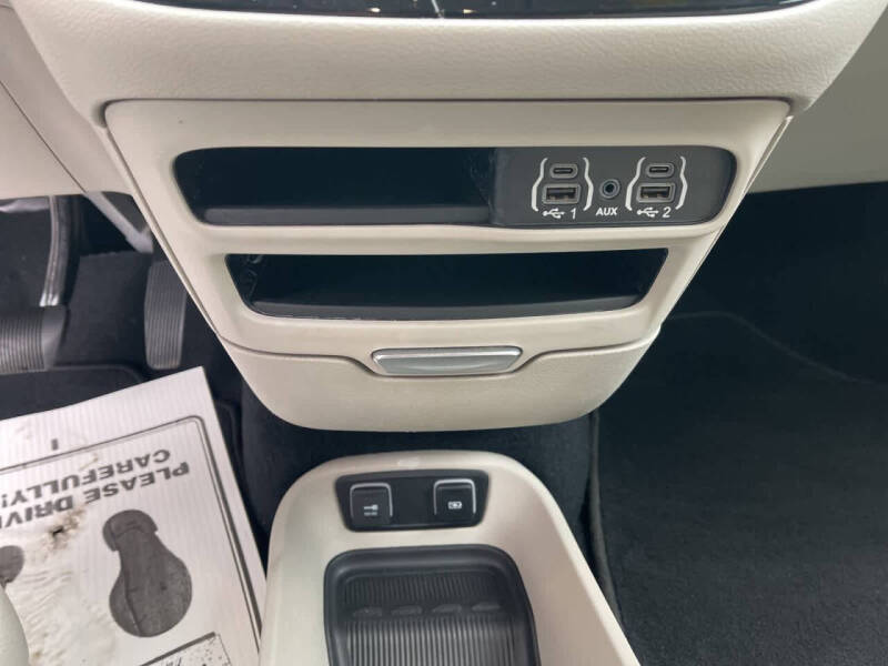 2021 Chrysler Pacifica Touring L