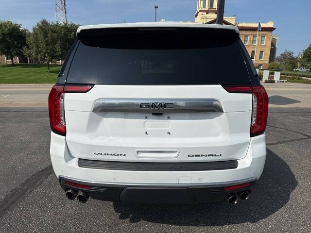 2022 GMC Yukon XL Denali