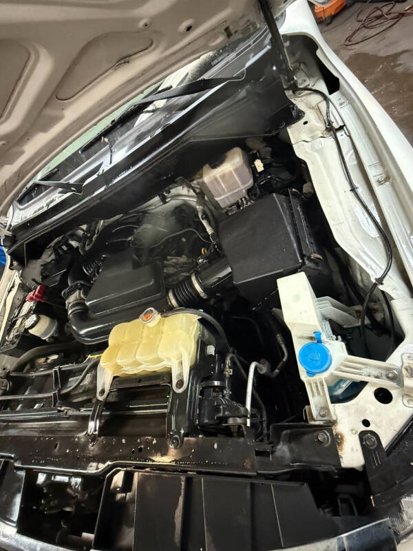 2013 Nissan NV 2500 HD S