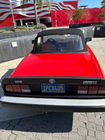 1986 Alfa Romeo Spider Veloce