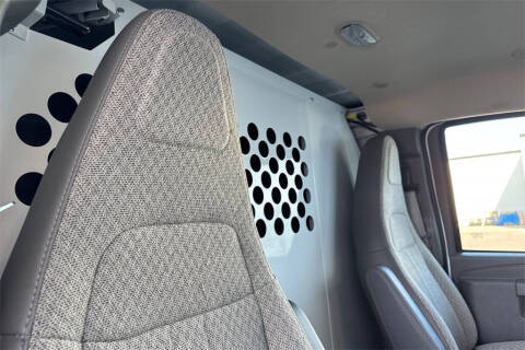 2025 GMC Savana 2500