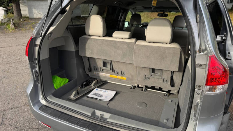 2011 Toyota Sienna