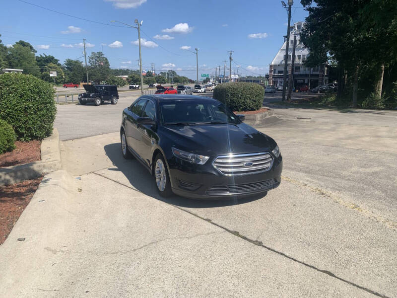 2015 Ford Taurus SEL