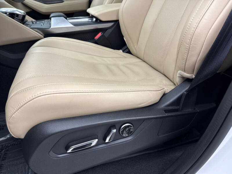 2022 Acura MDX w/Tech