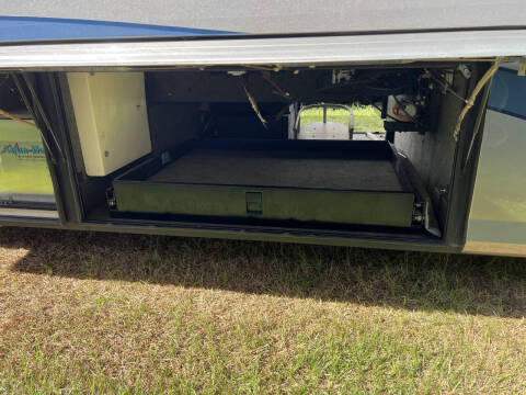 2002 Foretravel GV320 4010