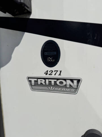 2021 Dutchmen Voltage