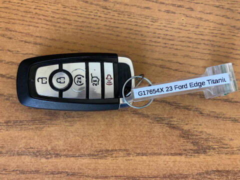 2023 Ford Edge Titanium