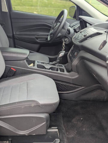 2019 Ford Escape S