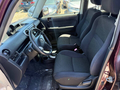 2005 Scion xB