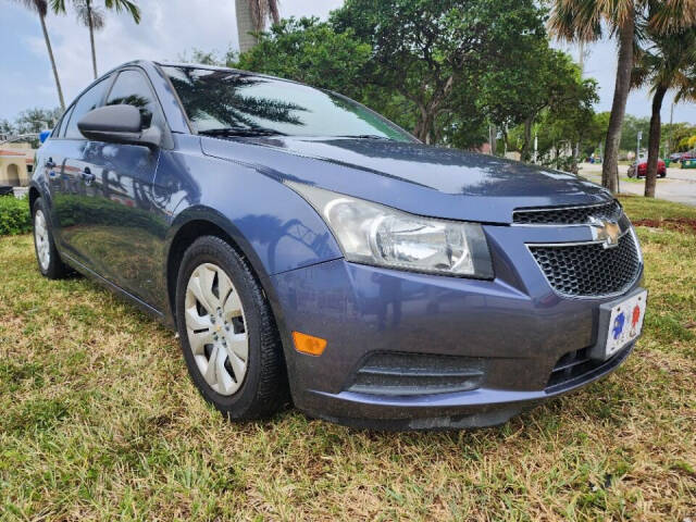 2014 Chevrolet Cruze for sale at Carisma Auto Dealer in Miramar, FL