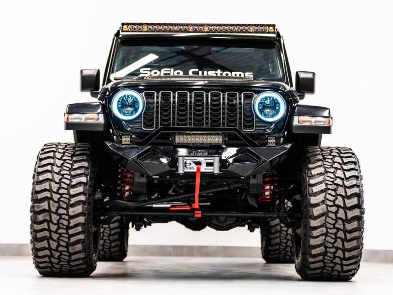 2024 Jeep Gladiator Sport S