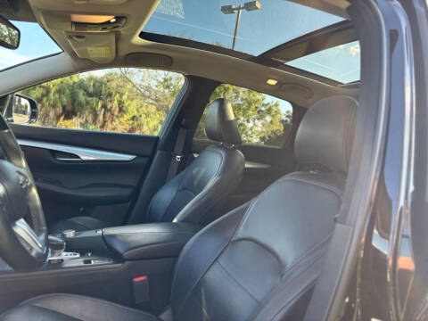 2019 Infiniti QX50 Essential