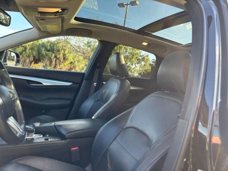 2019 Infiniti QX50 Essential