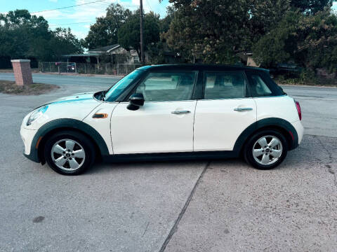 2016 MINI Hardtop 4 Door Cooper