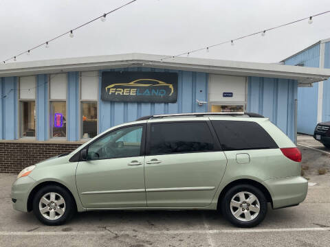 2009 Toyota Sienna LE 8-Passenger