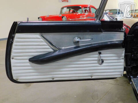 1956 Ford Thunderbird