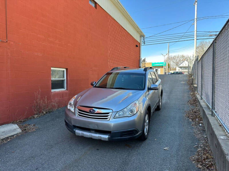 2010 Subaru Outback 3.6R Limited's photo
