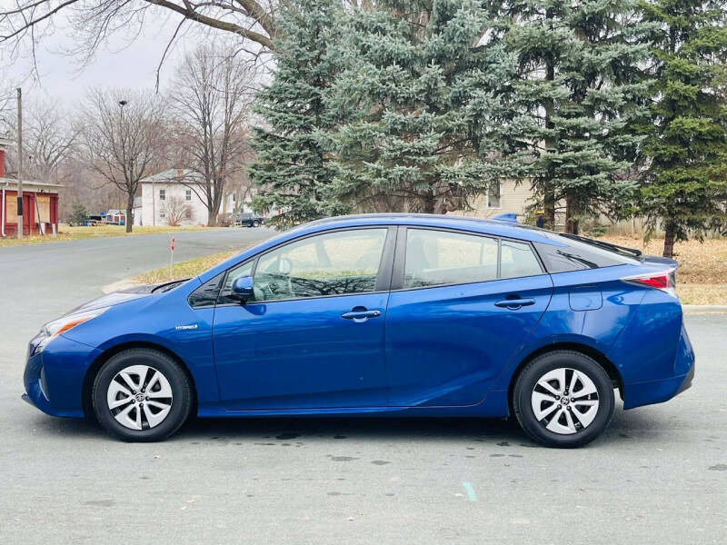 2018 Toyota Prius Three