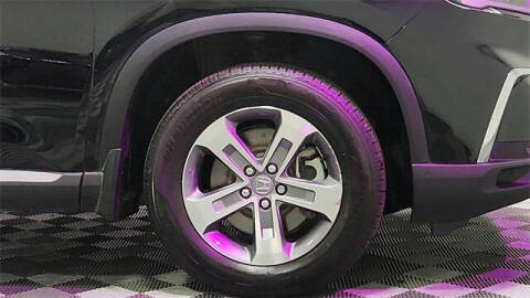 2024 Honda Pilot EX-L w/Rear Captain's Chairs