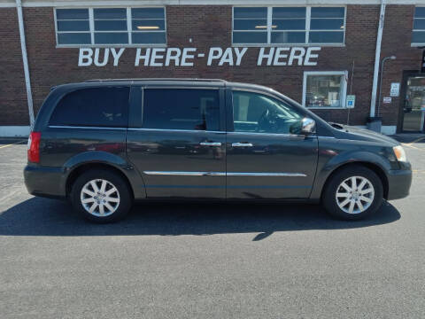 2012 Chrysler Town and Country for sale at Kar Mart in Milan IL