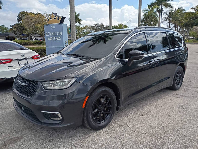 2022 Chrysler Pacifica Touring L