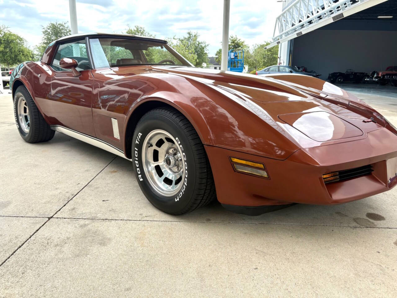 1981 Chevrolet Corvette 19