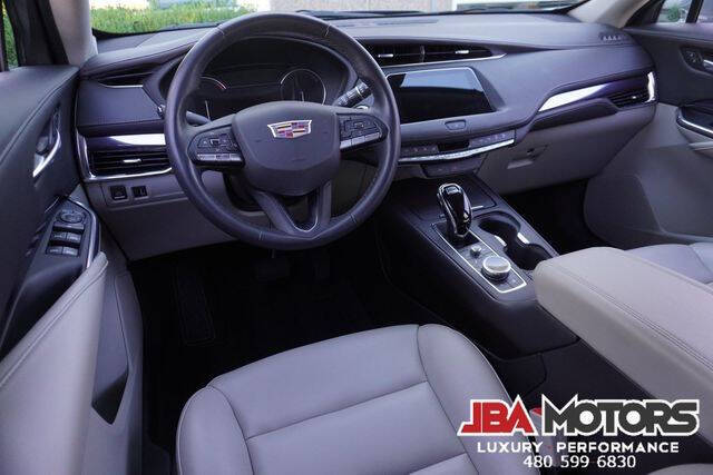2023 Cadillac XT4 Luxury