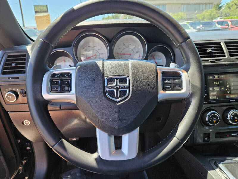 2013 Dodge Challenger SXT