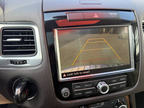 2011 Volkswagen Touareg TDI Executive