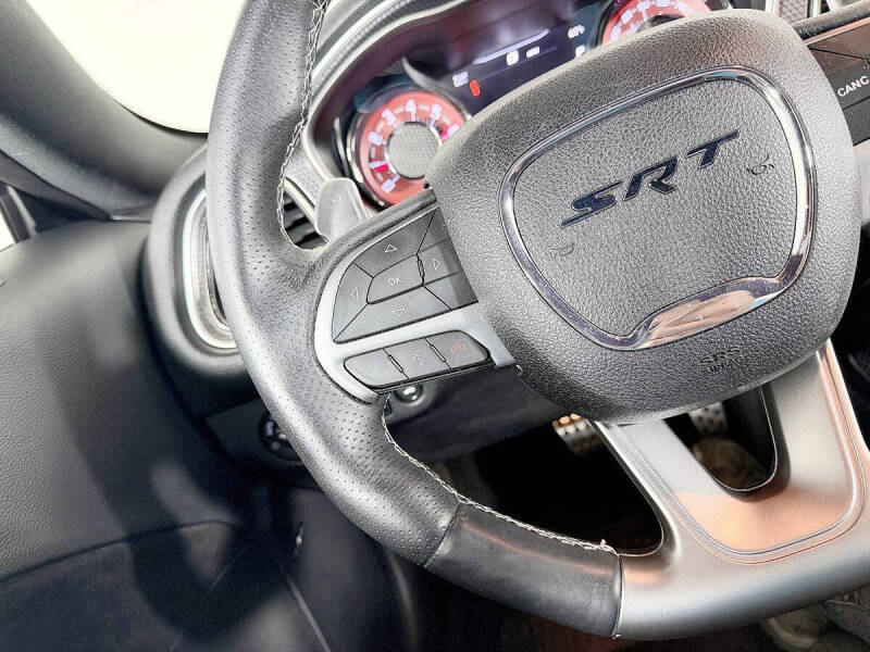 2015 Dodge Challenger SRT Hellcat