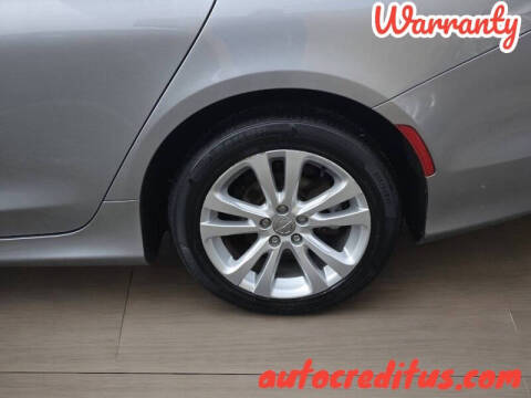 2017 Chrysler 200 LX