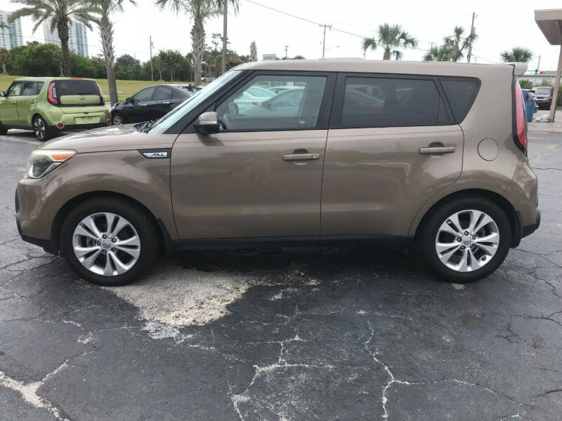 2015 Kia Soul null photo 2