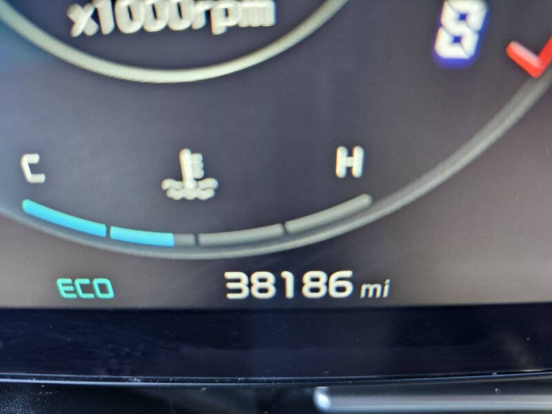 2024 Kia Carnival SX