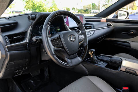 2019 Lexus ES 350