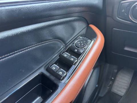 2017 Ford Edge Titanium
